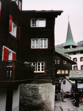Beim Kirchplatz Zermatt